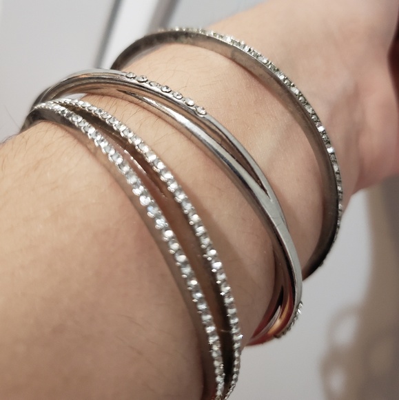 Bracelets - Picture 2 of 2